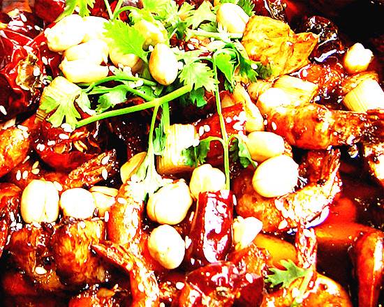 The House special-Shrimps w/veggies & peanut (香锅虾-含花生)
